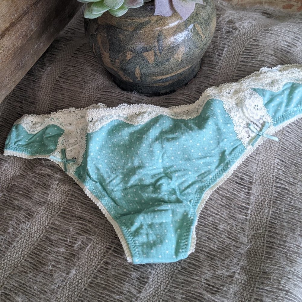 NWT - Two (2) pairs of SOMA thongs size M  -  NEW with tags and packaging